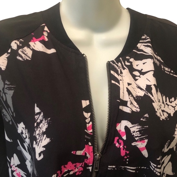 Fabletics Bev Bomber Jacket XL Pretty Punk Print Black Zip Up Athleisure Sporty - Picture 5 of 7